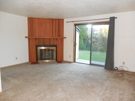 Building Photo - 1507 Fetters Loop
