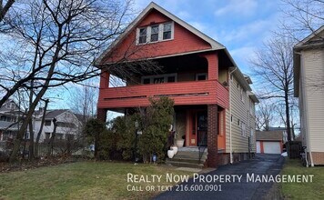 Building Photo - 1637 Coventry Rd