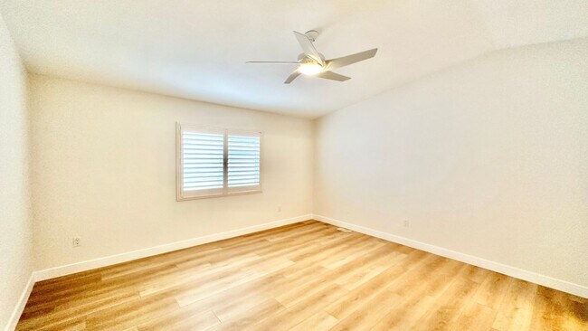 Building Photo - Light, Bright, and Freshly Updated Home in the Gated & Desirable Champagne Village 55+ Community!