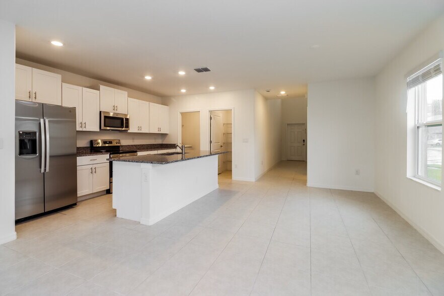 Building Photo - 17839 Cloudless Bliss Dr