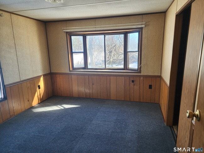 Building Photo - 216 Angel Rd