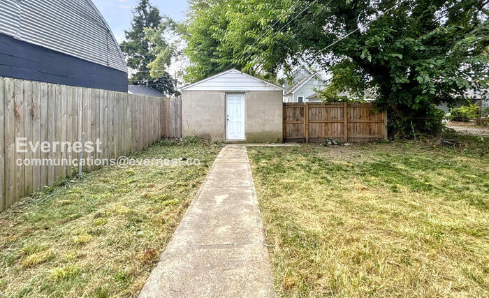 Building Photo - 1475 Cordell Ave