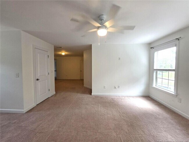 Building Photo - 131 Old Glory Ln