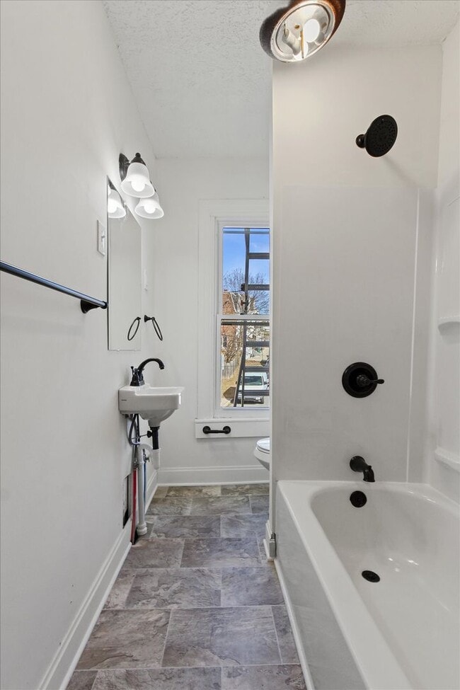 Building Photo - Coming Soon - Spacious 4 Bedroom, 2 Bath H...