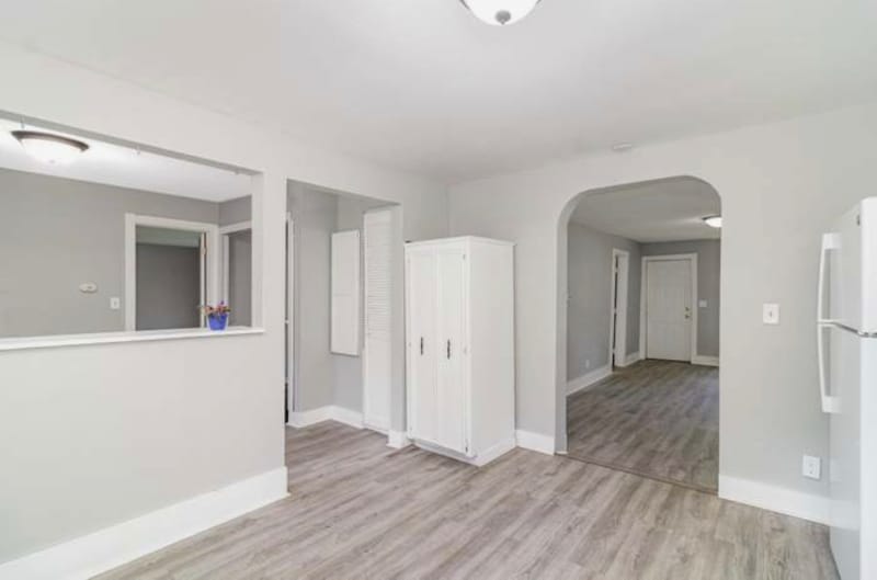 Building Photo - 476 Brainerd Ave