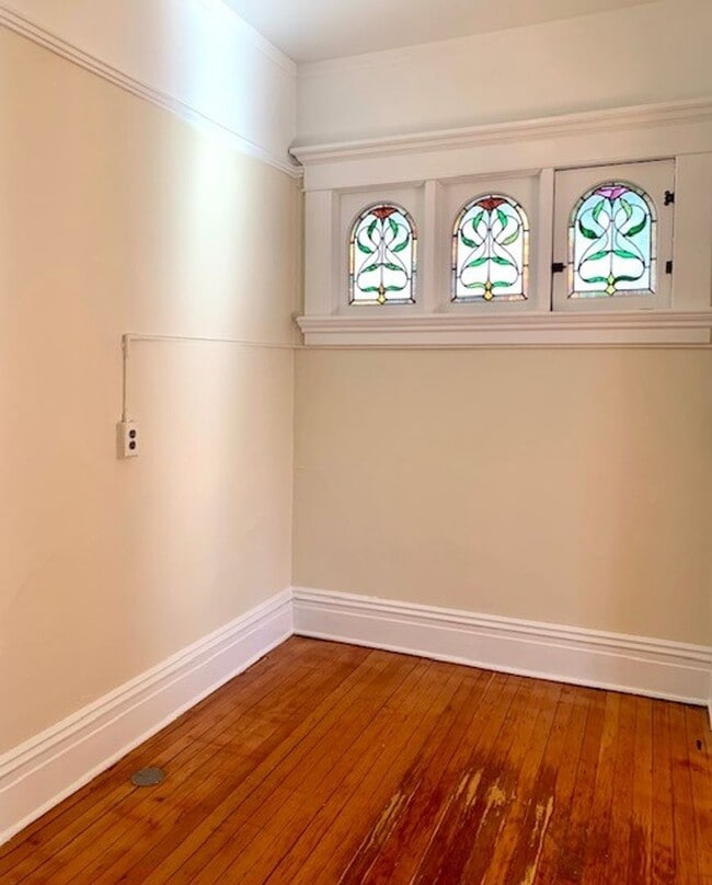 Interior Photo - Chardonnay