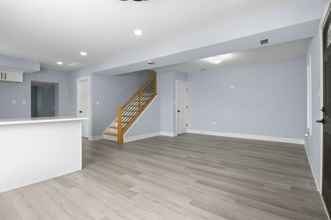 Building Photo - 3712 W 115th Pl