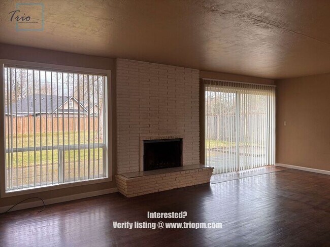 Building Photo - 1663 Larkspur Loop