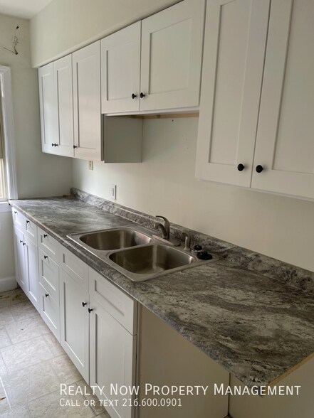 Building Photo - 3614 Lynnfield Rd