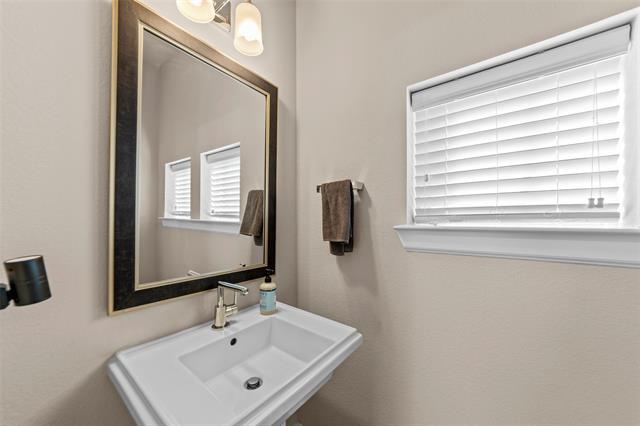 Building Photo - 762 Lacey Oaks Pl