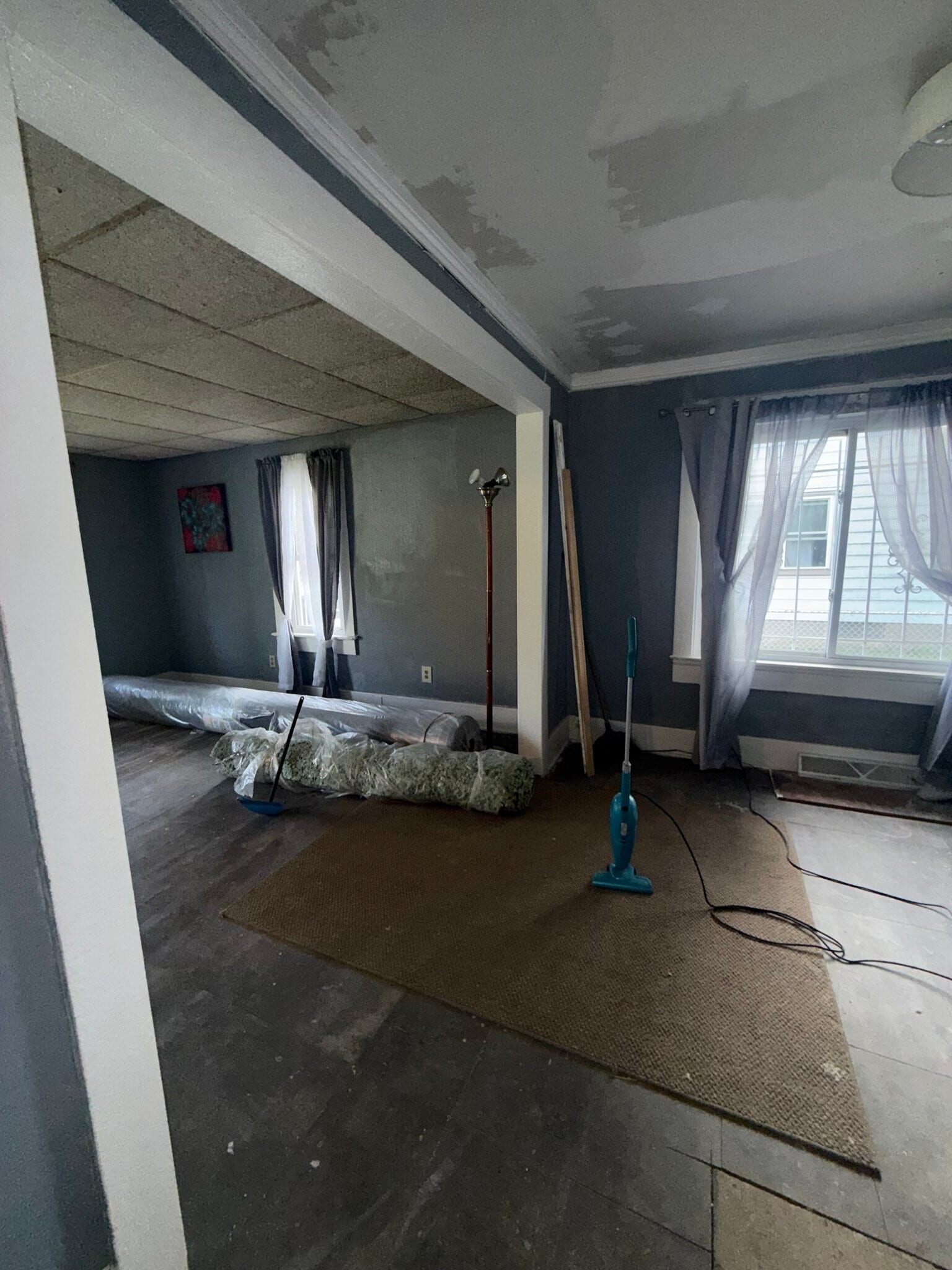 Building Photo - 805 Waldman Ave