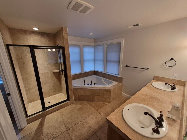 Building Photo - 4 bed 2.5 Bath Northwest Crossing - NWX -Coming Soon