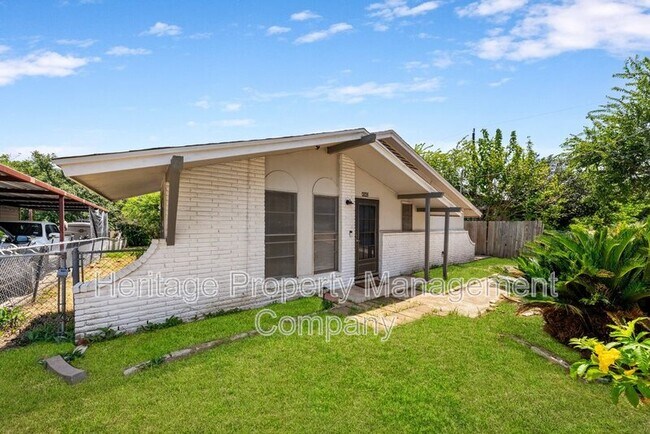 Building Photo - 4942 Driskill St