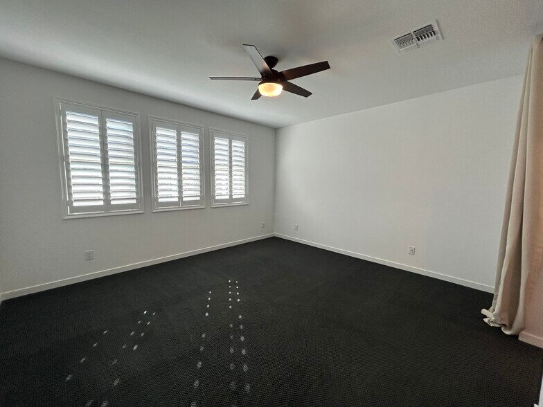 Building Photo - 21357 E Macaw Dr