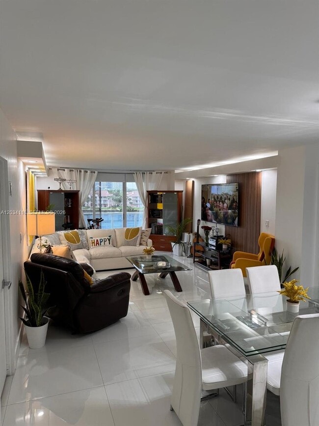 Building Photo - 3800 S Ocean Dr