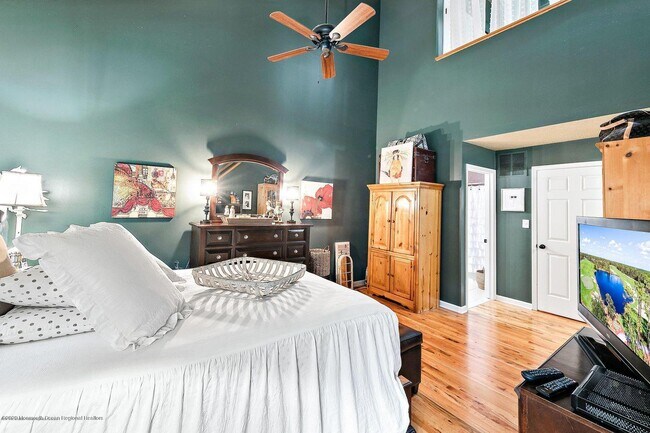 Building Photo - 49 Richmond Ct