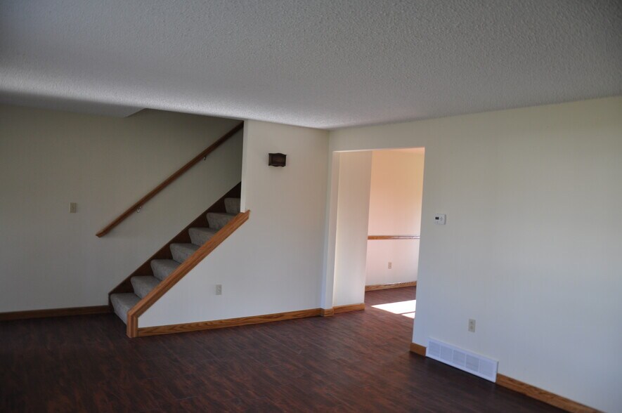 Building Photo - 6077 New Taylor Rd