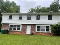 Building Photo - 3642 Marlborough Dr