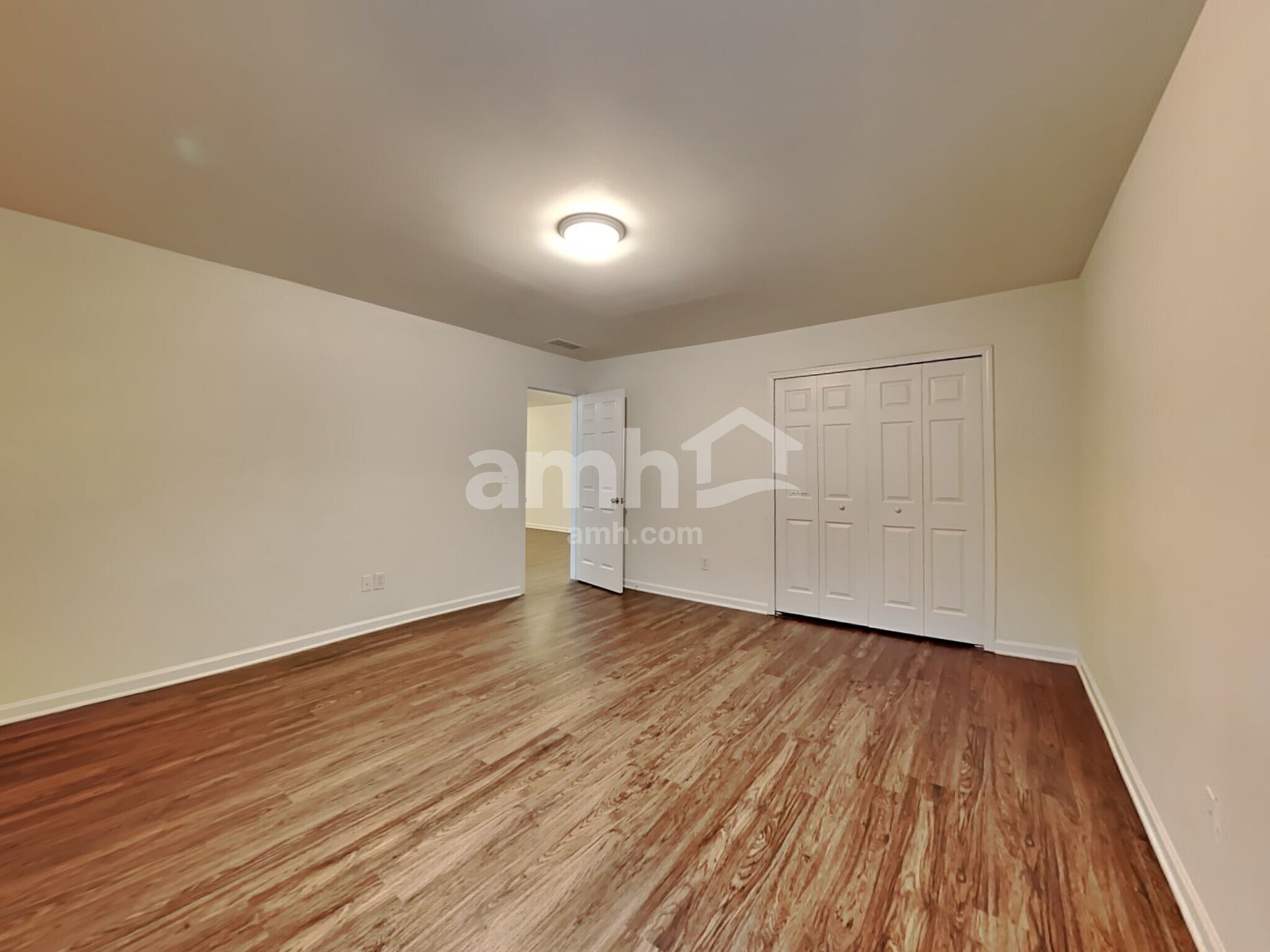 Building Photo - 277 Springs Xing