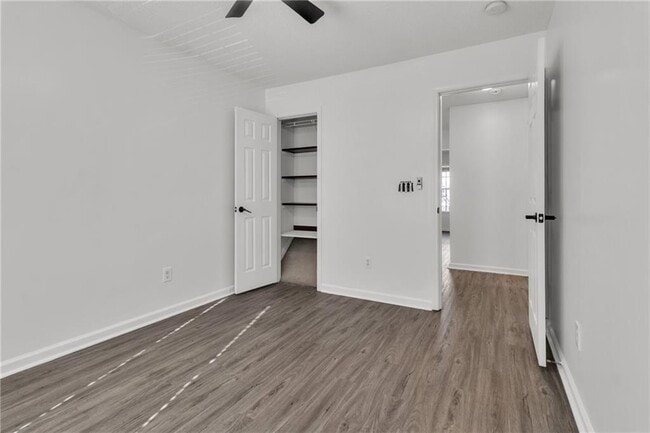 Building Photo - 9155 Nesbit Ferry Rd