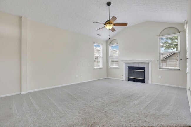 Building Photo - 7465 Red Maple Pl