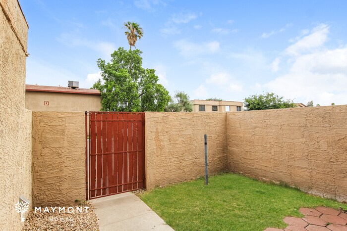 Building Photo - 4009 W Palomino Rd