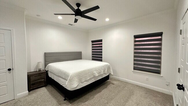 Building Photo - Custom 2023 Parade of Homes Residence