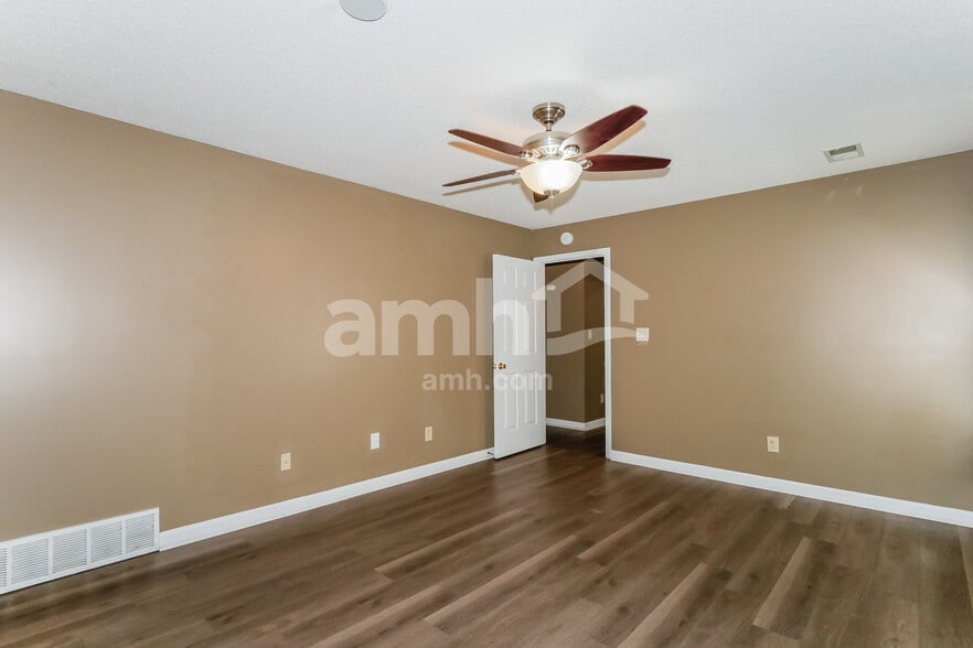 Building Photo - 1377 Marhill Cove