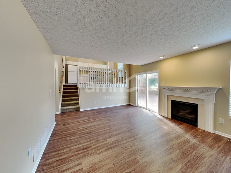 Building Photo - 9283 Ruston Ln