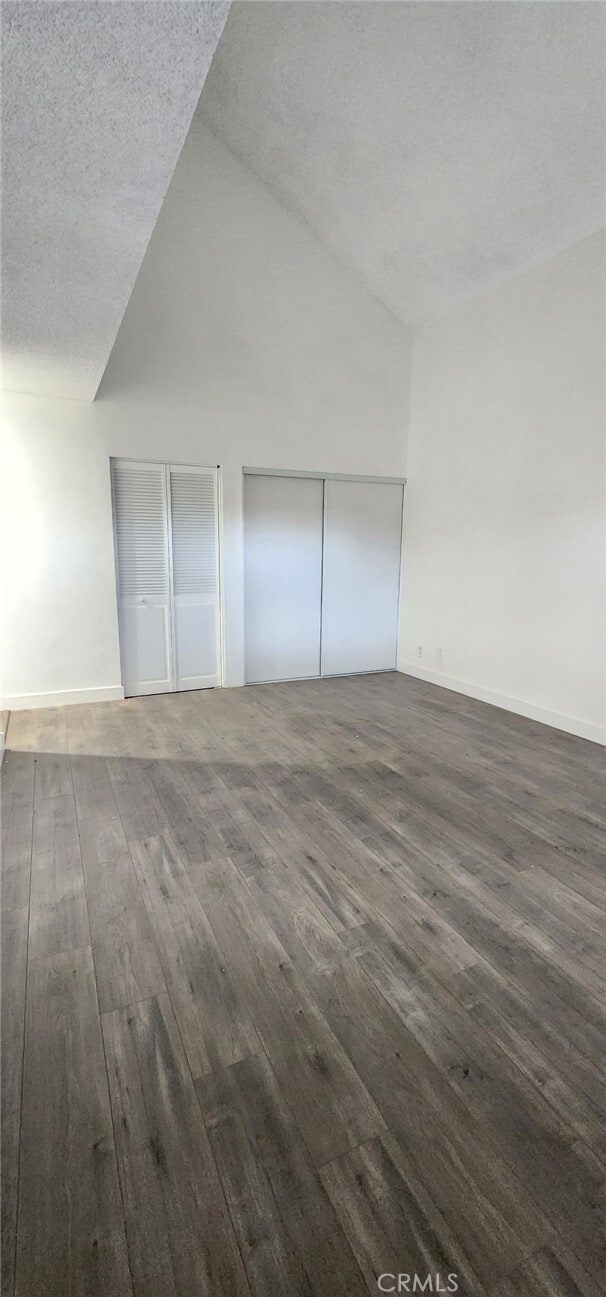 Building Photo - 601 W 1st St