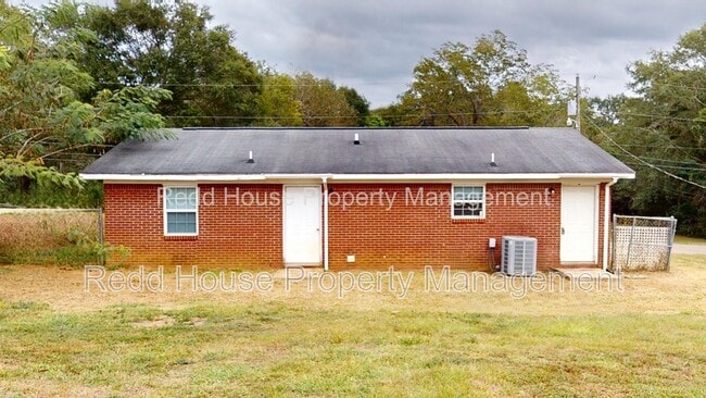 Building Photo - 105 Nann St