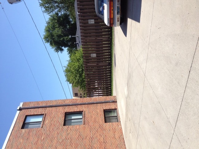 Building Photo - Northwood