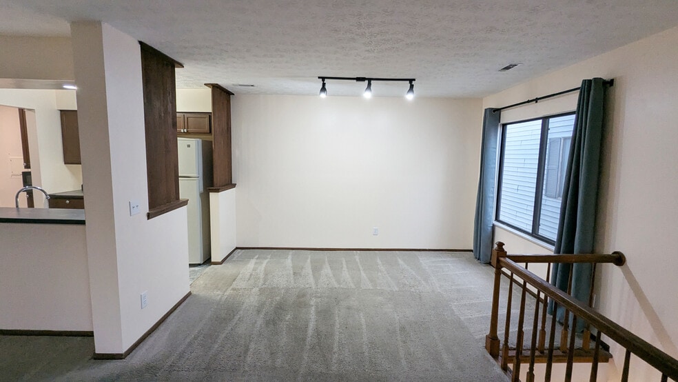 Building Photo - 70 Twilight Dr