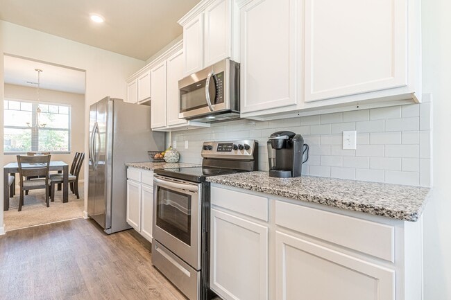 Building Photo - 2651 Lovejoy Crossing Dr