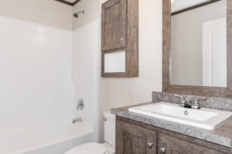 Building Photo - 333 E Lakewood Blvd