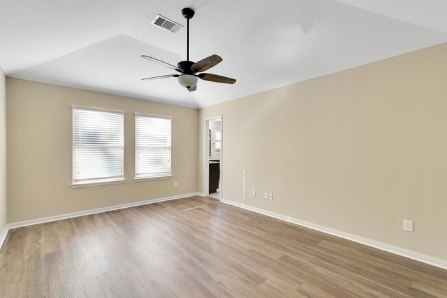 Building Photo - 5540 S Buffalo Cir
