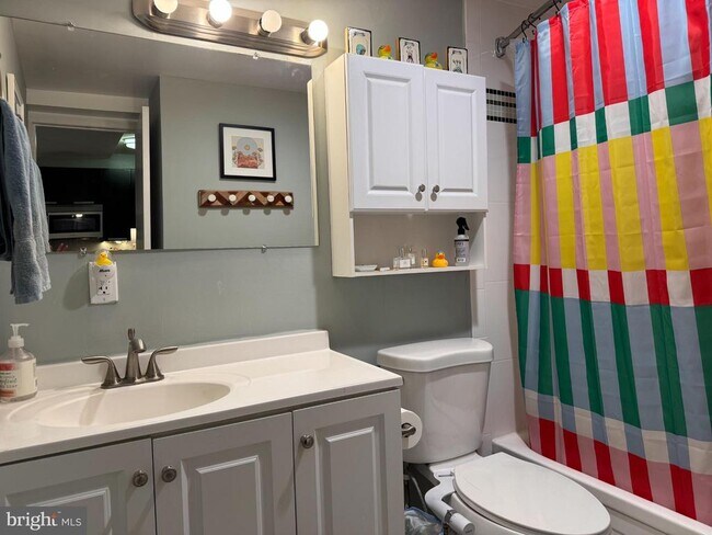 Building Photo - 1101 3rd St SW