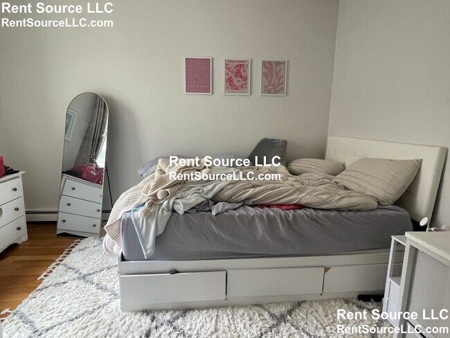 Building Photo - 1100 Cambridge St