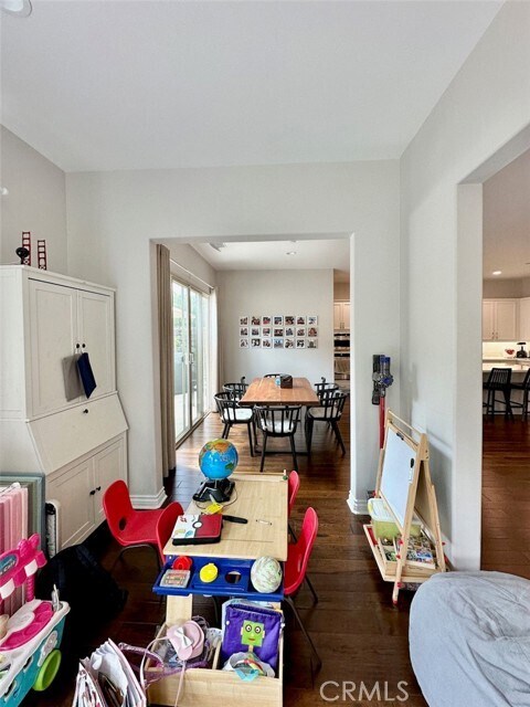 Building Photo - 108 Cordial