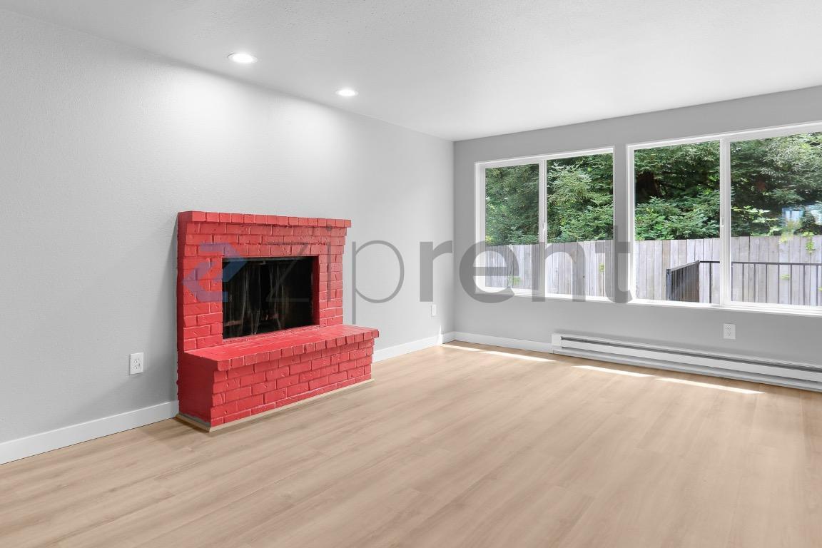 Building Photo - Unit