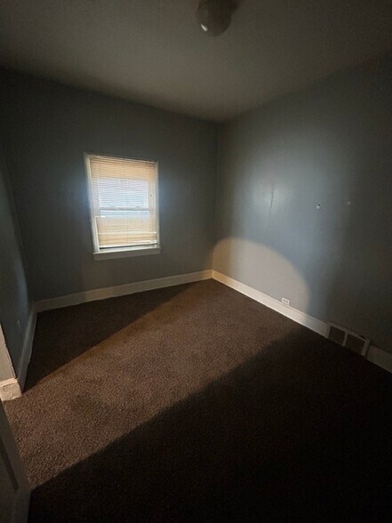 Building Photo - 6723 Sebert Ave