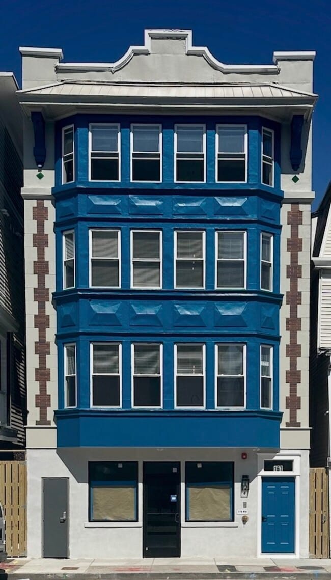 Building Photo - 167 S New York Ave
