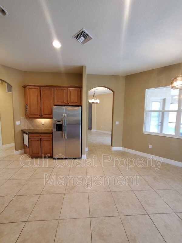 Building Photo - 8911 River Preserve Dr
