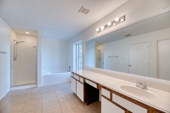 Building Photo - 7210 Fox Hall Ln