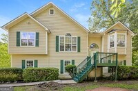 Building Photo - 3905 Saddlecreek Dr