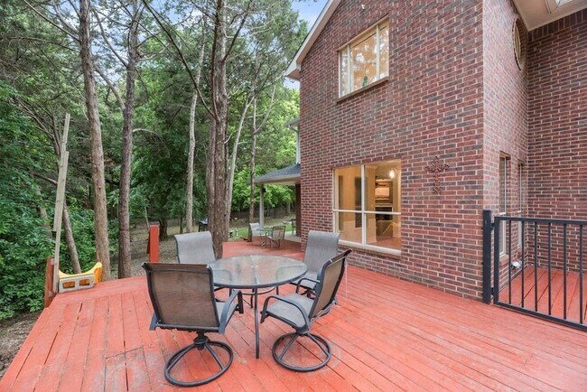 Building Photo - 7030 Pecan Creek Cir