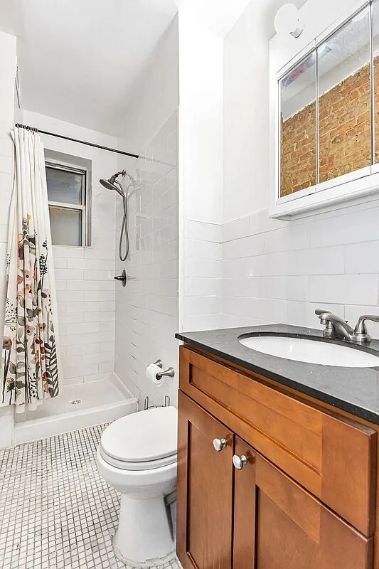 Building Photo - 129 W 56th St