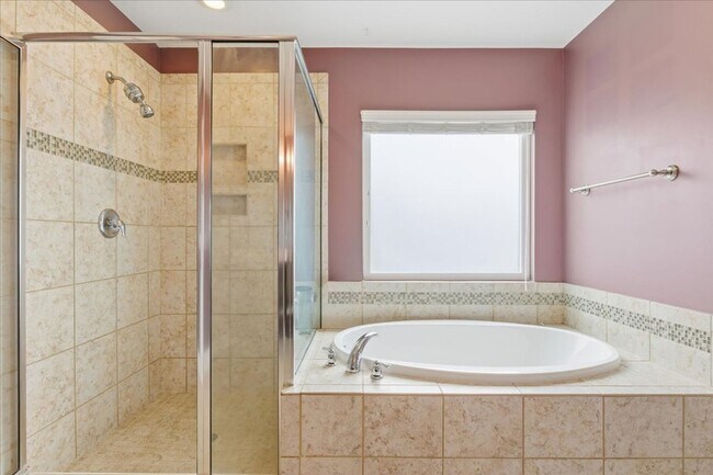 Building Photo - Welcome to Your Ideal Home: Where Luxury a...