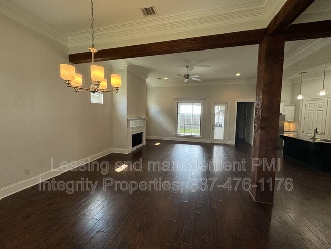 Building Photo - 216 Golden Cypress Dr