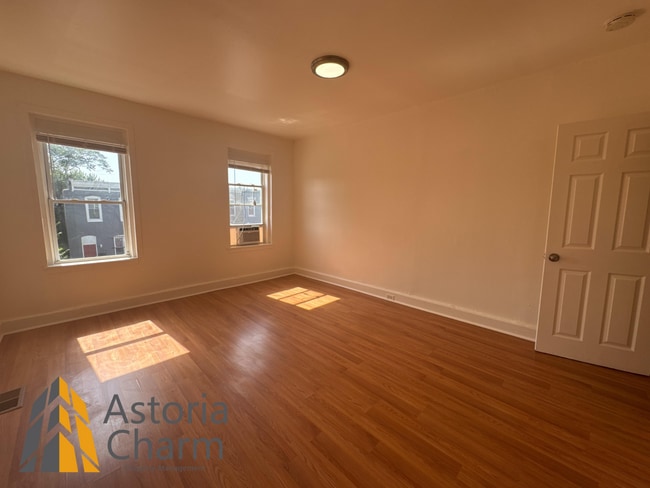 Building Photo - 1303 N Milton Ave